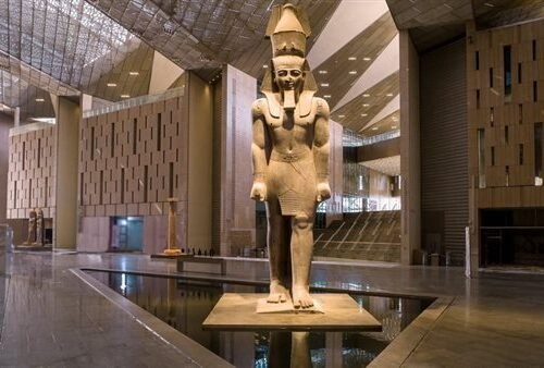 Prywatna wycieczka całodniowa do Piramid, Wielkiego Muzeum oraz Starego Kairu i Khan El Khalil